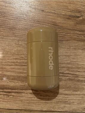 rhode pocket blush in toasted teddy